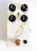 JHS Pedals Pulp n Peel V4 Pearl & Gold in JHS Pedals Pulp n Peel V4 Pearl & Gold